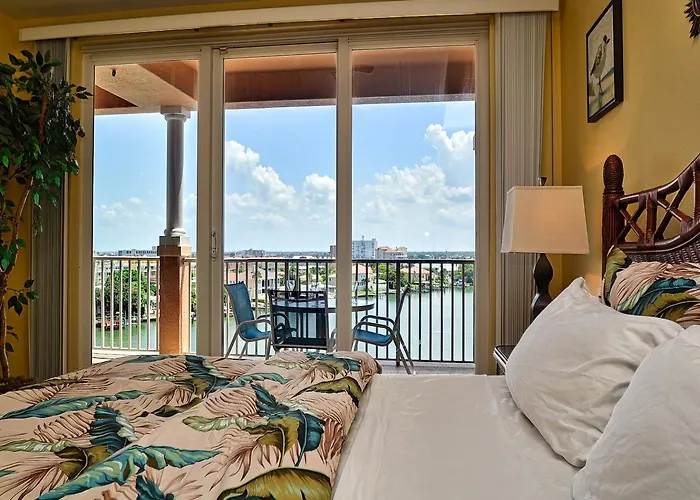 Harborview Grande 604 Apartment