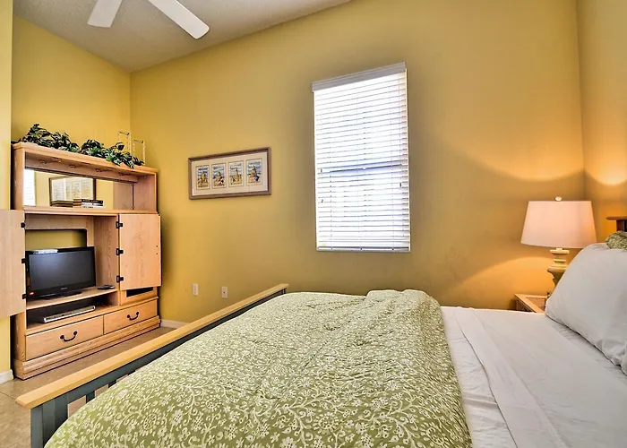 Harborview Grande 604 Apartment